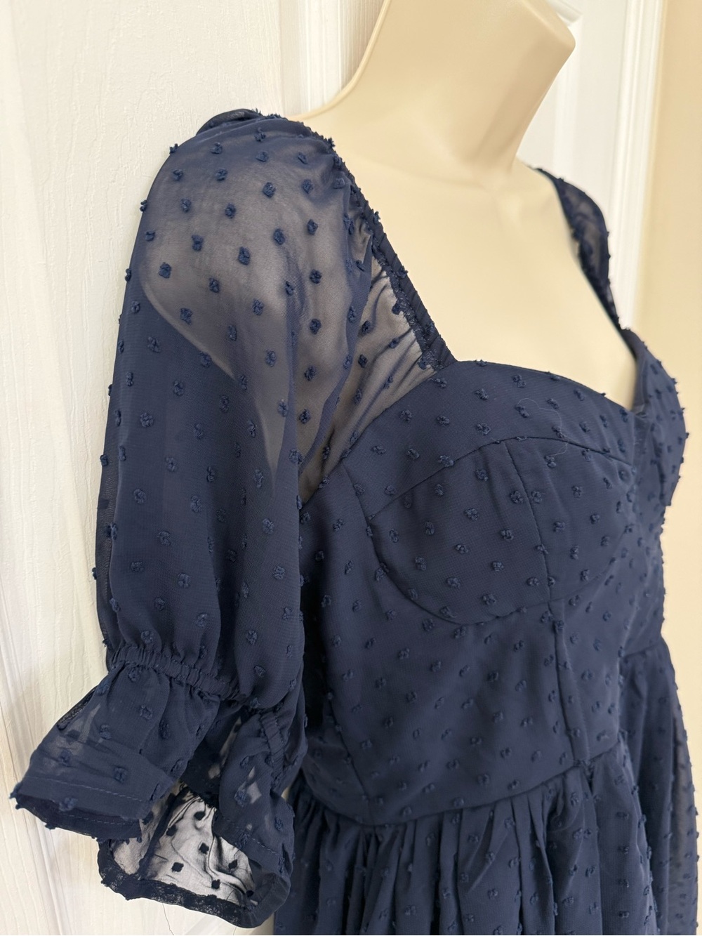 NWT Lulus Flawless Elegance Navy Swiss Dot Puff Sleeve Bustier Midi Dress L - Picture 9 of 16